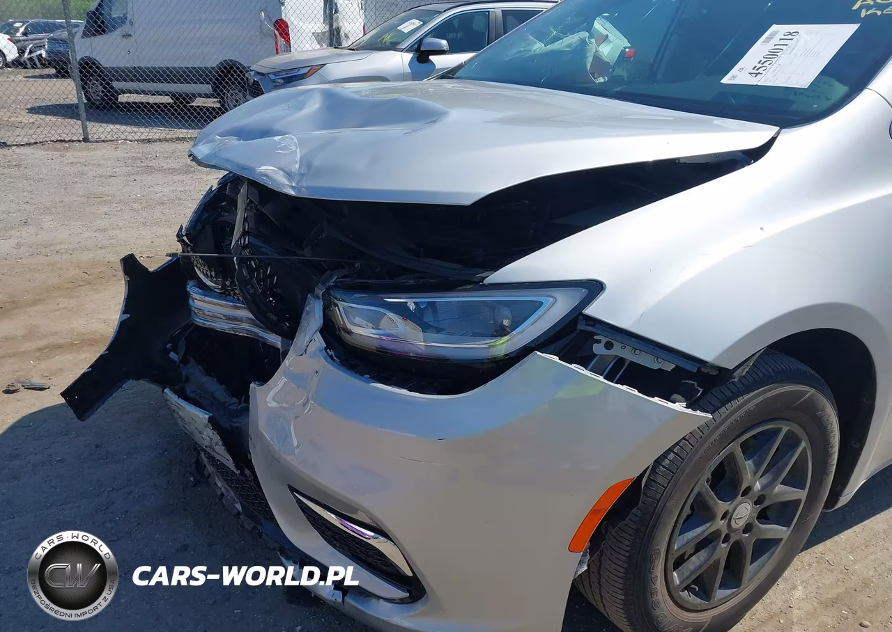 2024 Chrysler Pacifica Touring L VIN:2C4RC1BG5RR125349 - 12