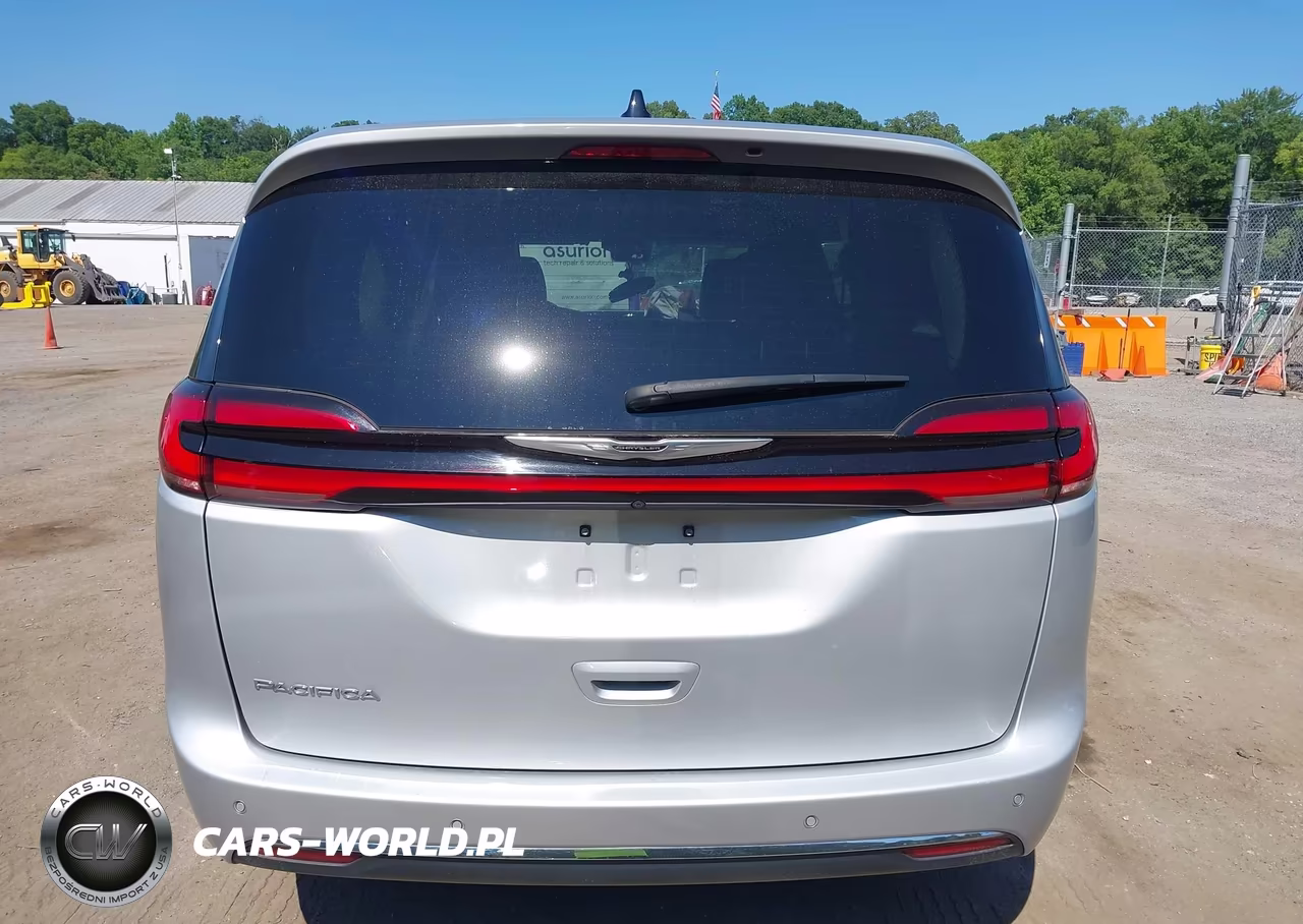 2024 Chrysler Pacifica Touring L VIN:2C4RC1BG5RR125349 - 17