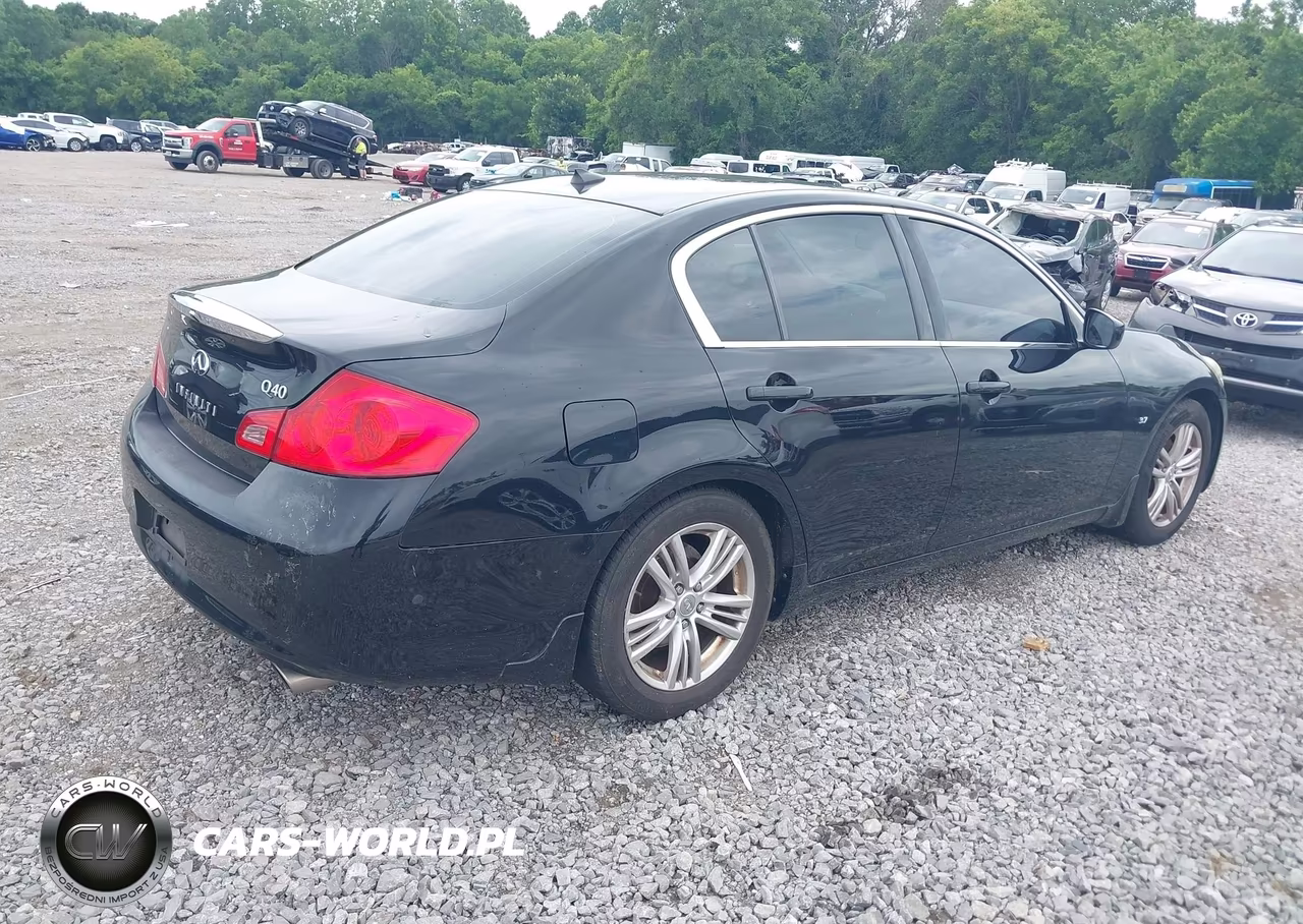 2015 Infiniti Q40 VIN:JN1CV6AP5FM500821 - 4