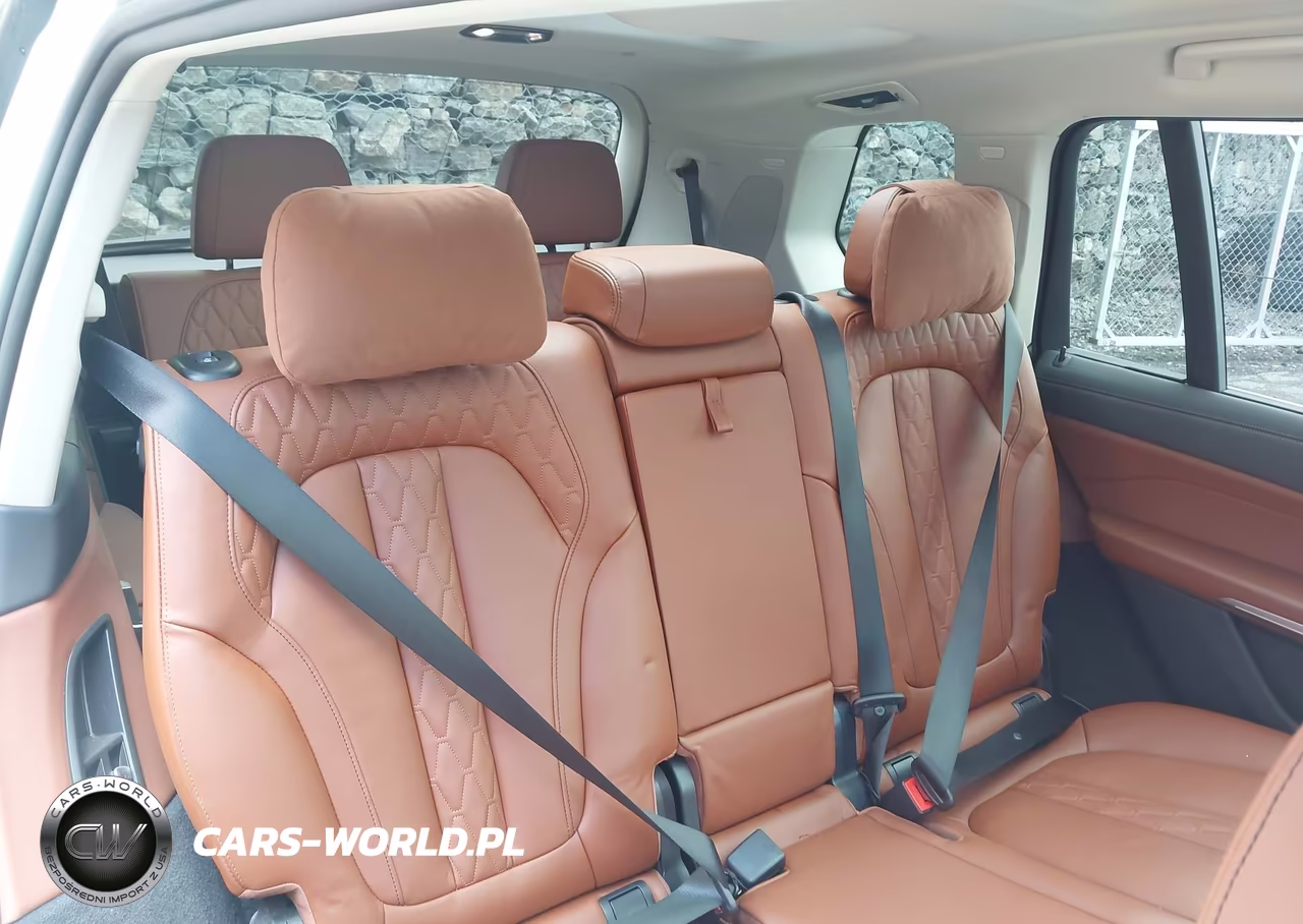 2026 BMW X7 xDrive40I VIN:5UX23EM01T9106446 - 8