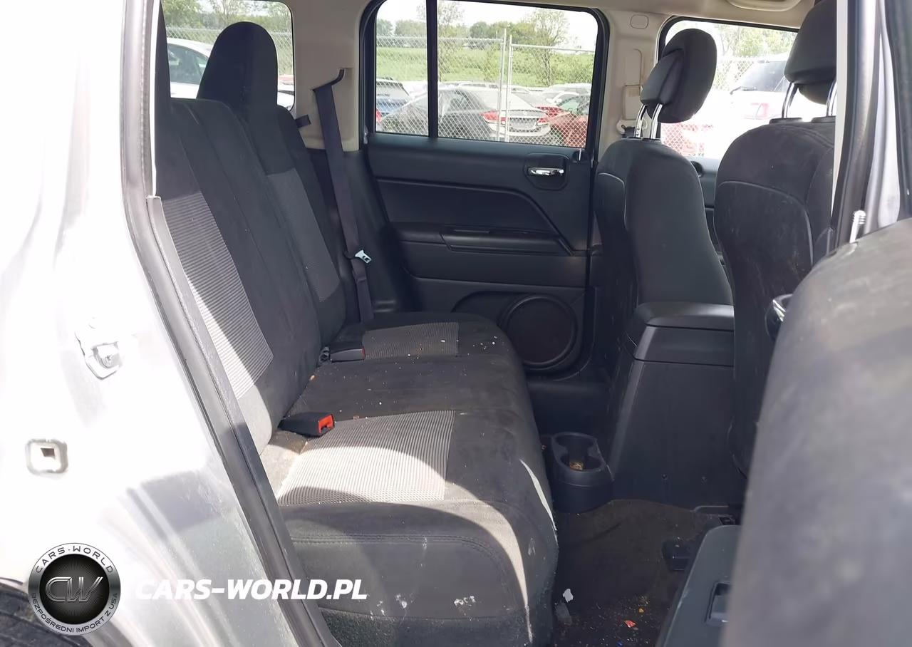 2017 Jeep Patriot Latitude VIN:1C4NJRFB6HD144169 - 8