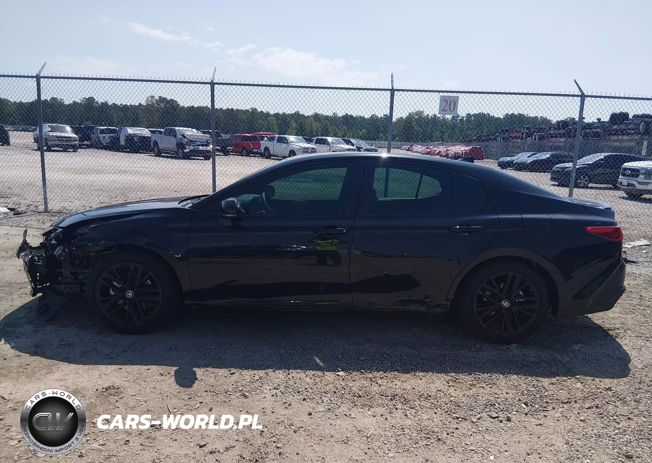 2026 Toyota Camry Se VIN:4T1DAACK1TU721535 - 15