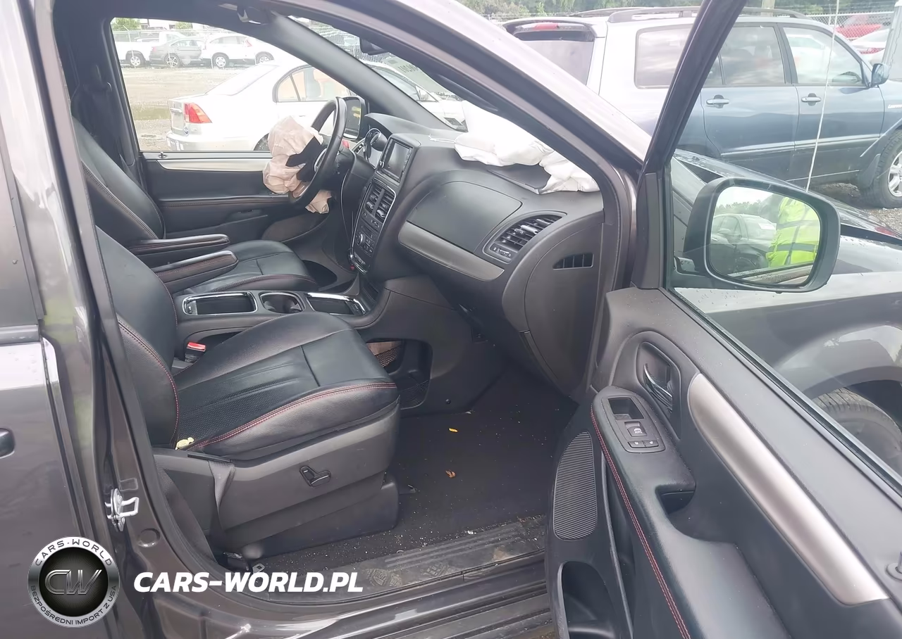 2018 Dodge Grand Caravan Gt VIN:2C4RDGEG8JR238339 - 5