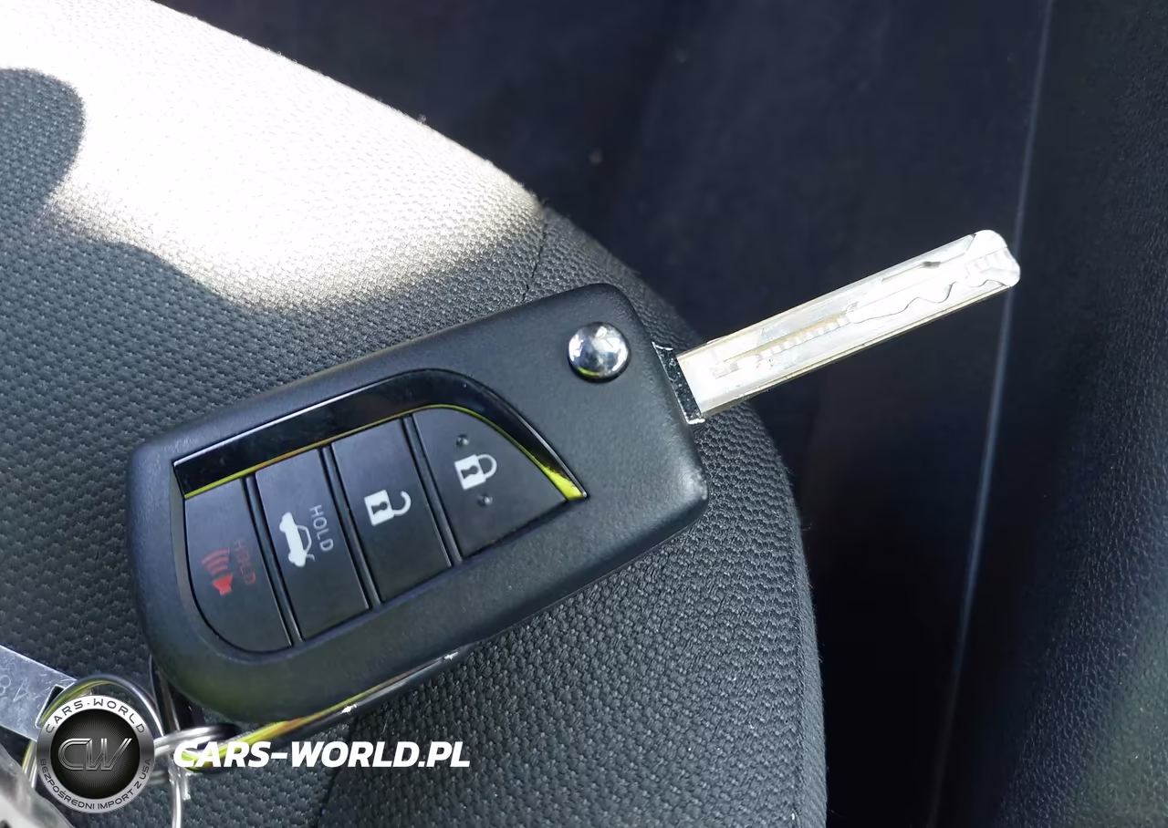 2020 Toyota Corolla Le VIN:5YFEPRAE8LP088466 - 11