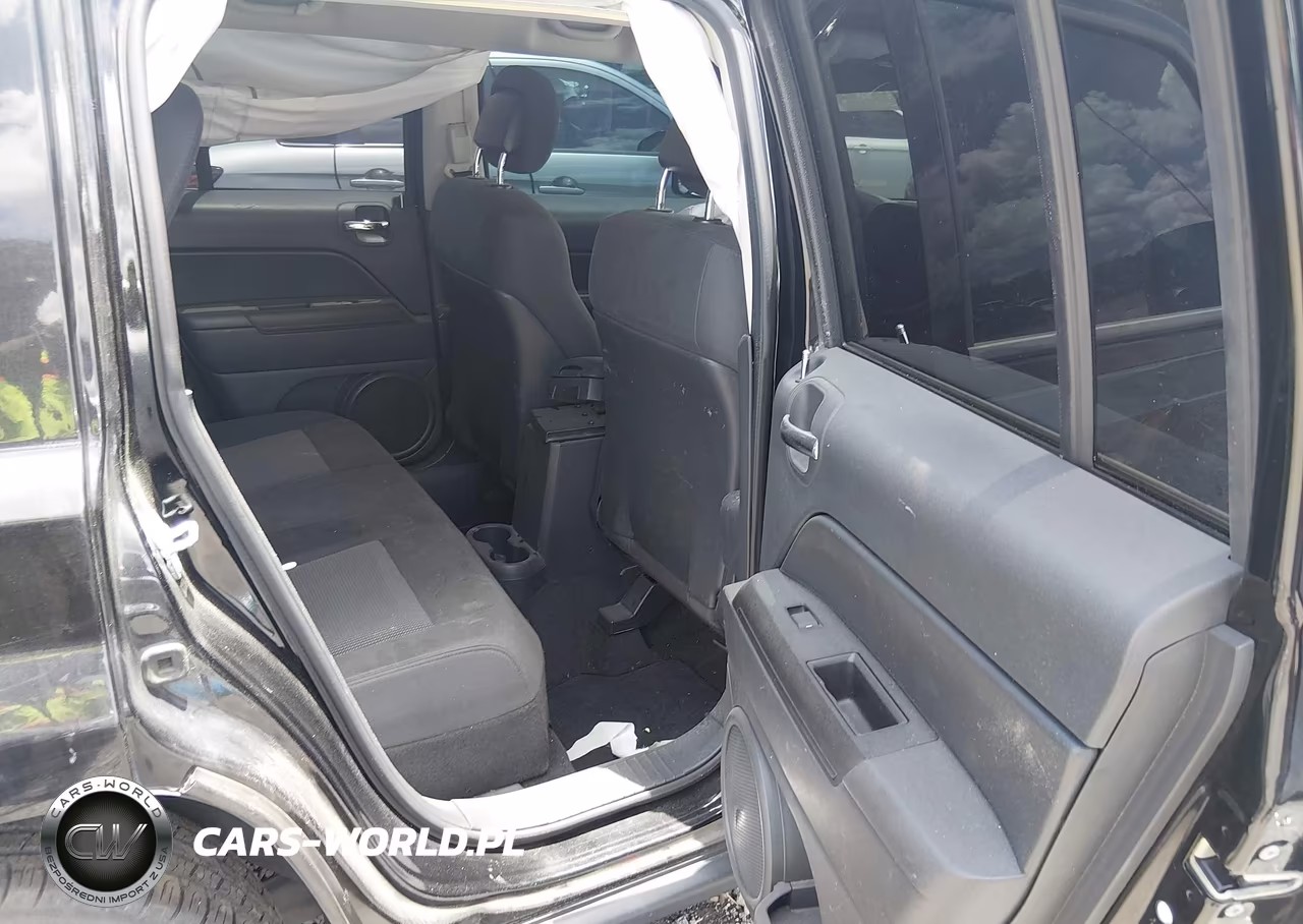 2012 Jeep Patriot Latitude VIN:1C4NJPFA3CD690948 - 8
