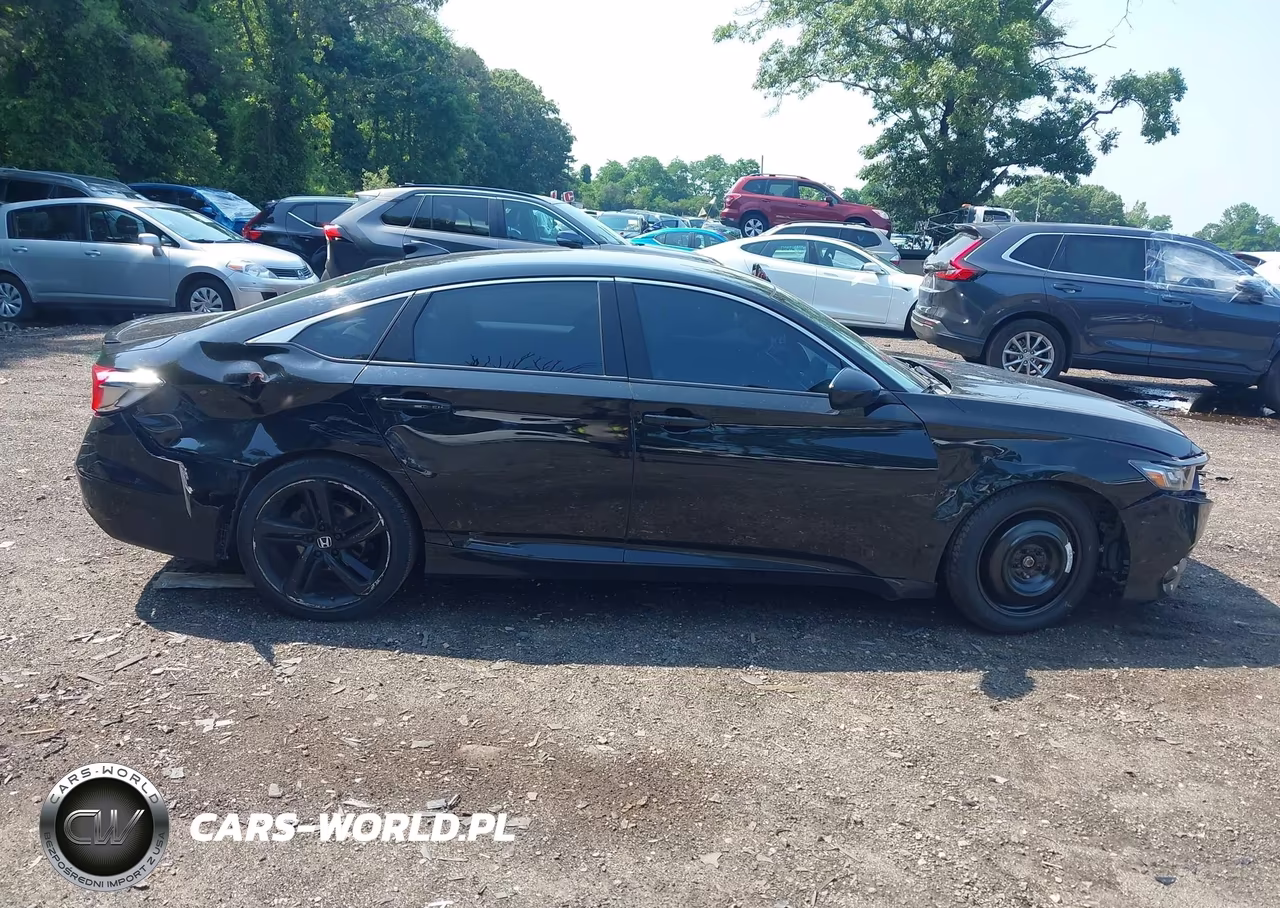 2018 Honda Accord Sport VIN:1HGCV1F30JA244878 - 13
