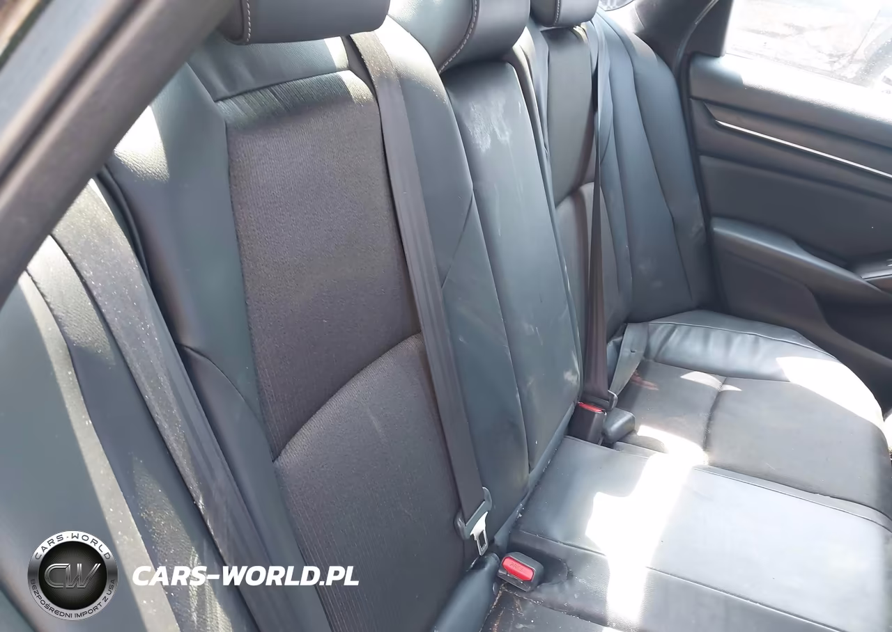 2018 Honda Accord Sport VIN:1HGCV1F30JA244878 - 8