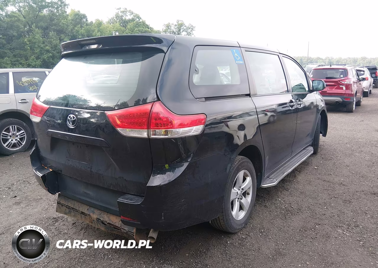 2013 Toyota Sienna L V6 7 Passenger VIN:5TDZK3DC7DS326484 - 4