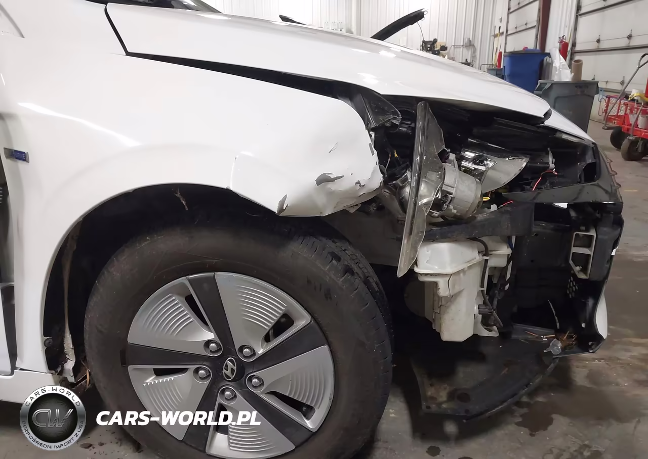 2019 Hyundai Ioniq Hybrid Blue VIN:KMHC65LC4KU168309 - 6