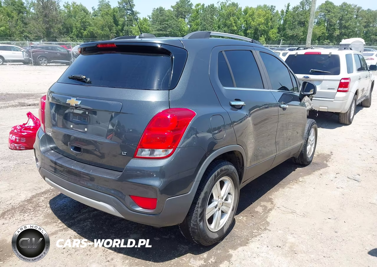 2018 Chevrolet Trax Lt VIN:KL7CJLSB0JB718225 - 4