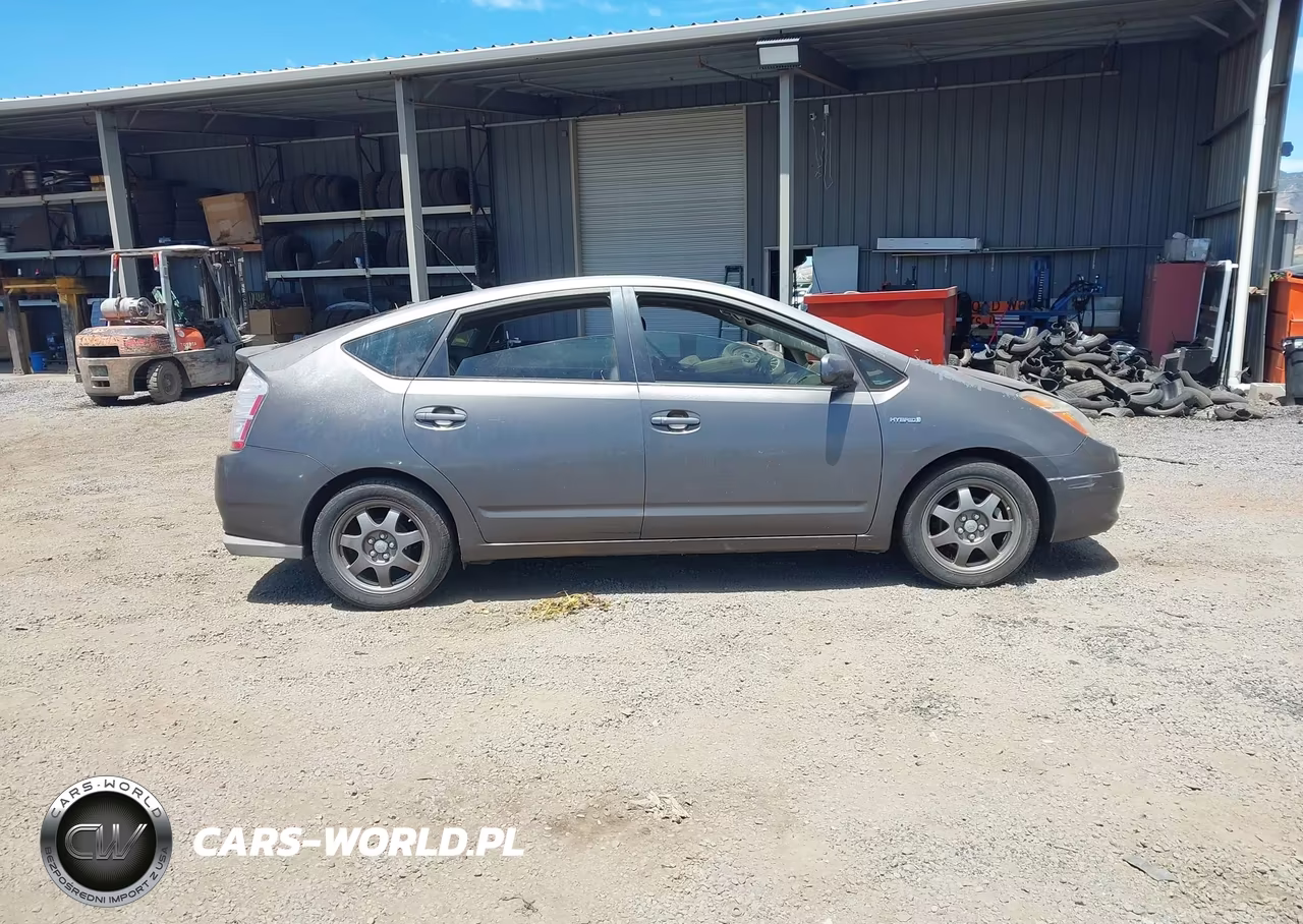 2008 Toyota Prius Touring VIN:JTDKB20U583351384 - 13