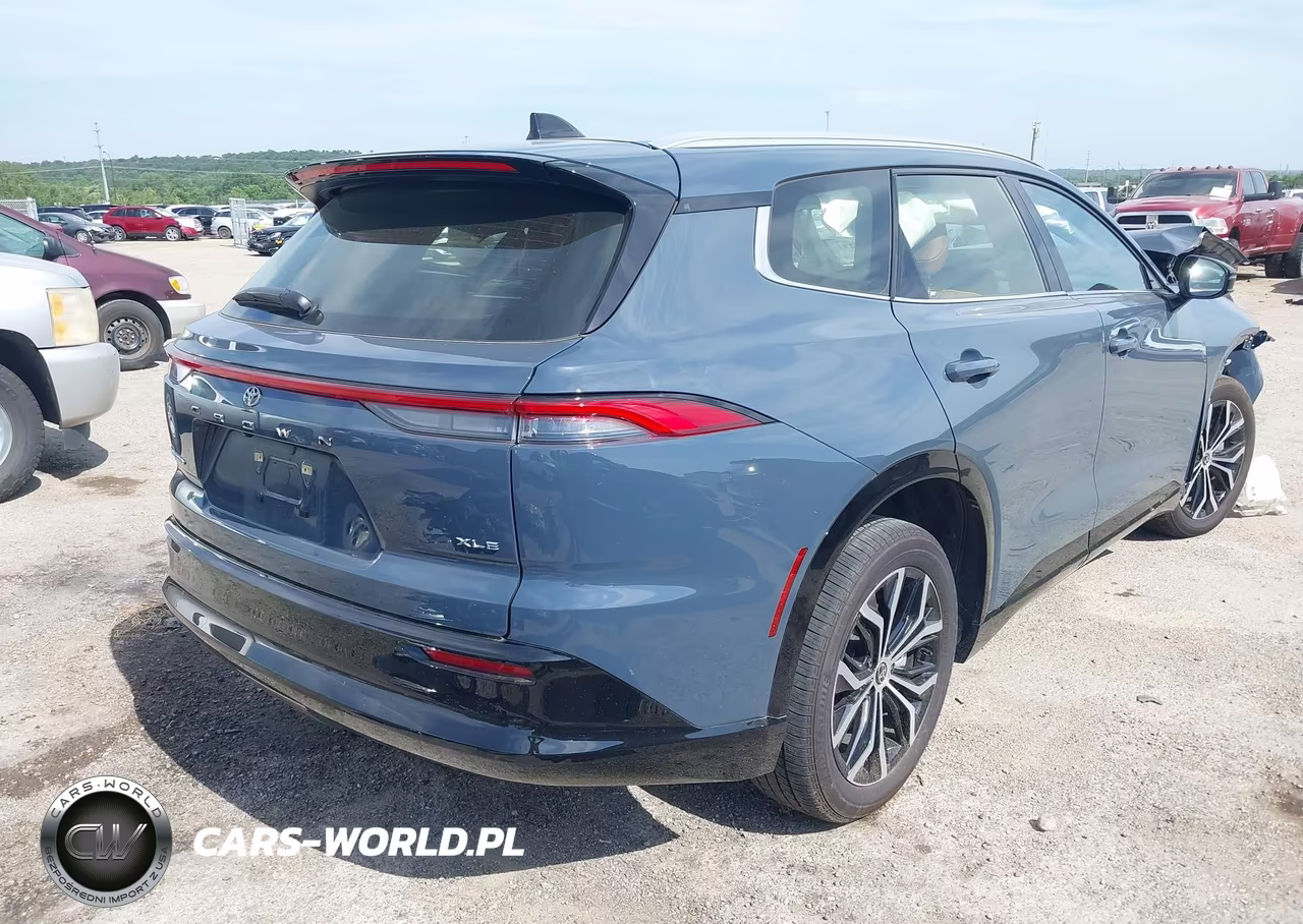 2025 Toyota Crown Signia Xle VIN:JTDACAAJ9S3022167 - 4