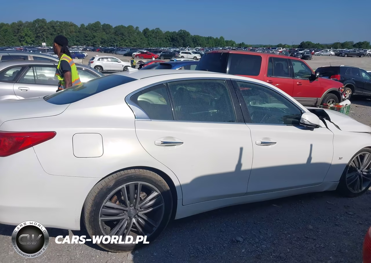 2015 Infiniti Q50 Premium VIN:JN1BV7AP3FM337216 - 13