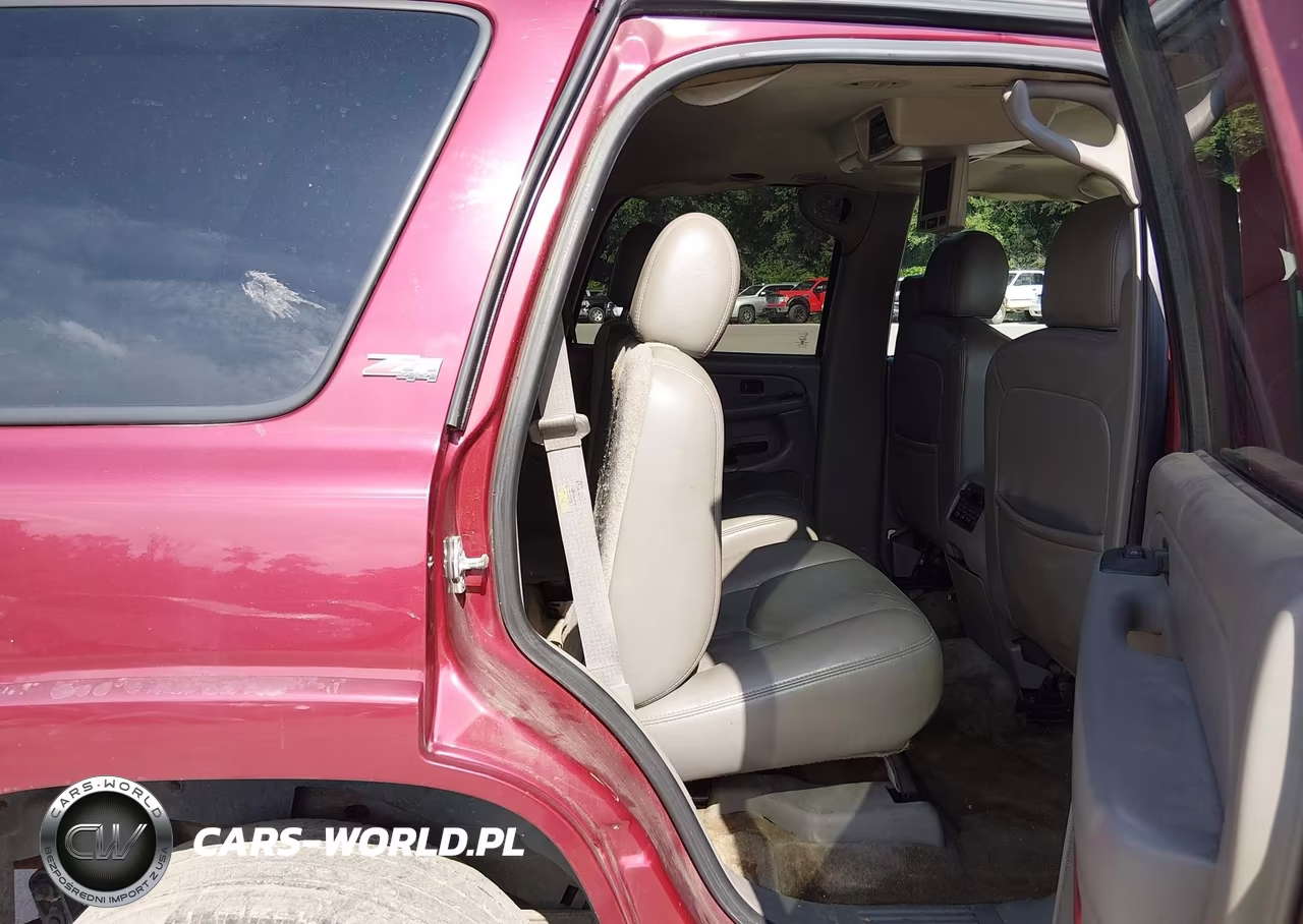 2005 Chevrolet Tahoe Z71 VIN:1GNEK13T65R215307 - 8