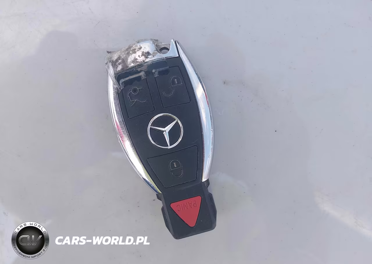 2018 Mercedes-Benz C 300 4Matic VIN:55SWF4KBXJU274015 - 11