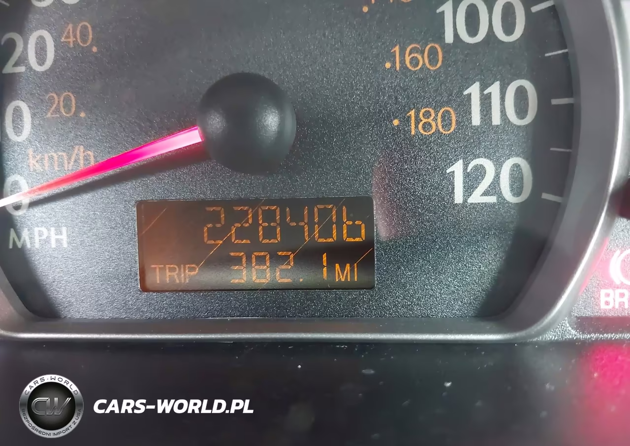 2004 Saturn Ion 2 VIN:1G8AN12F44Z206320 - 15
