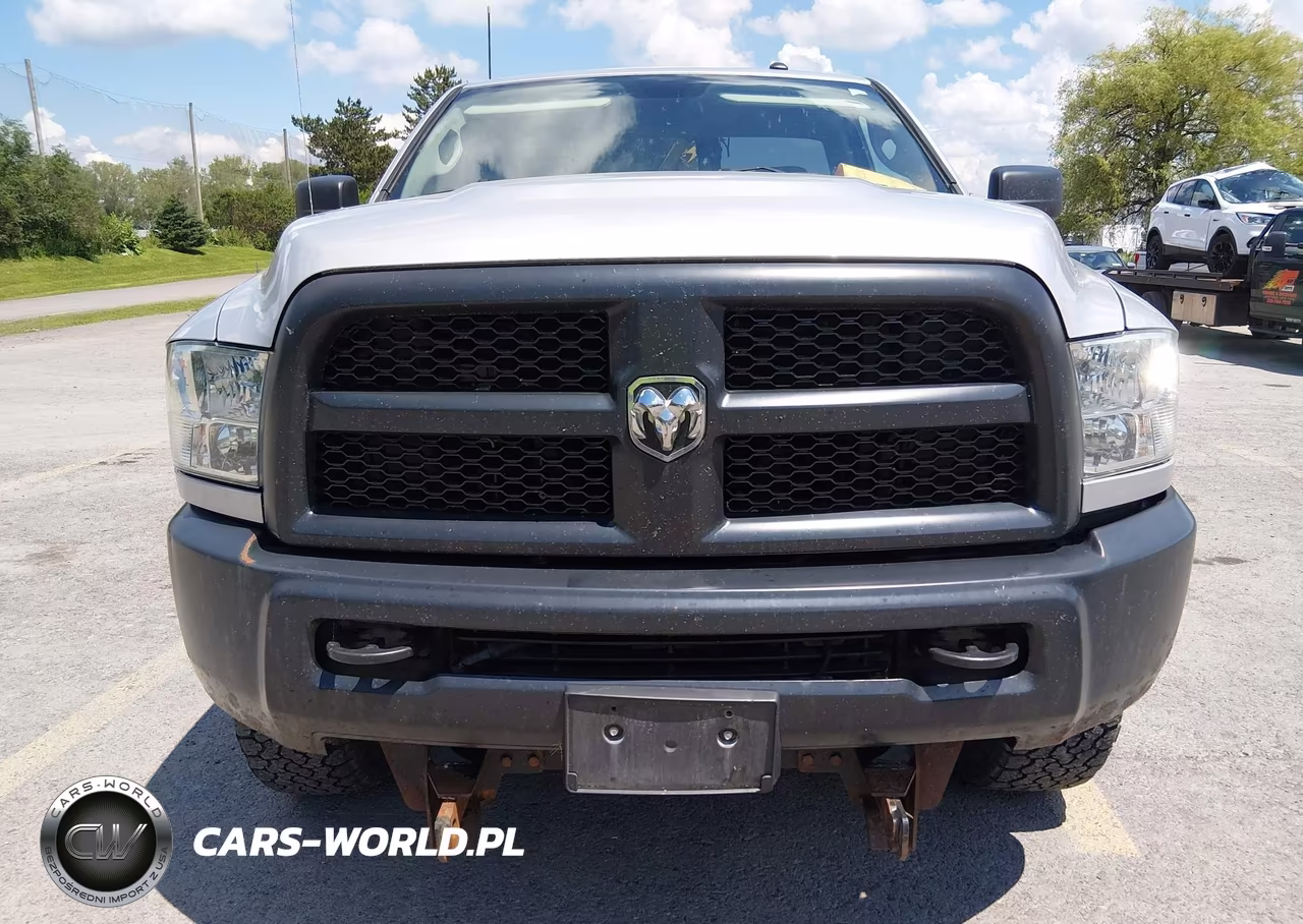 2018 Ram 2500 VIN:3C6LR5AT1JG363596 - 13