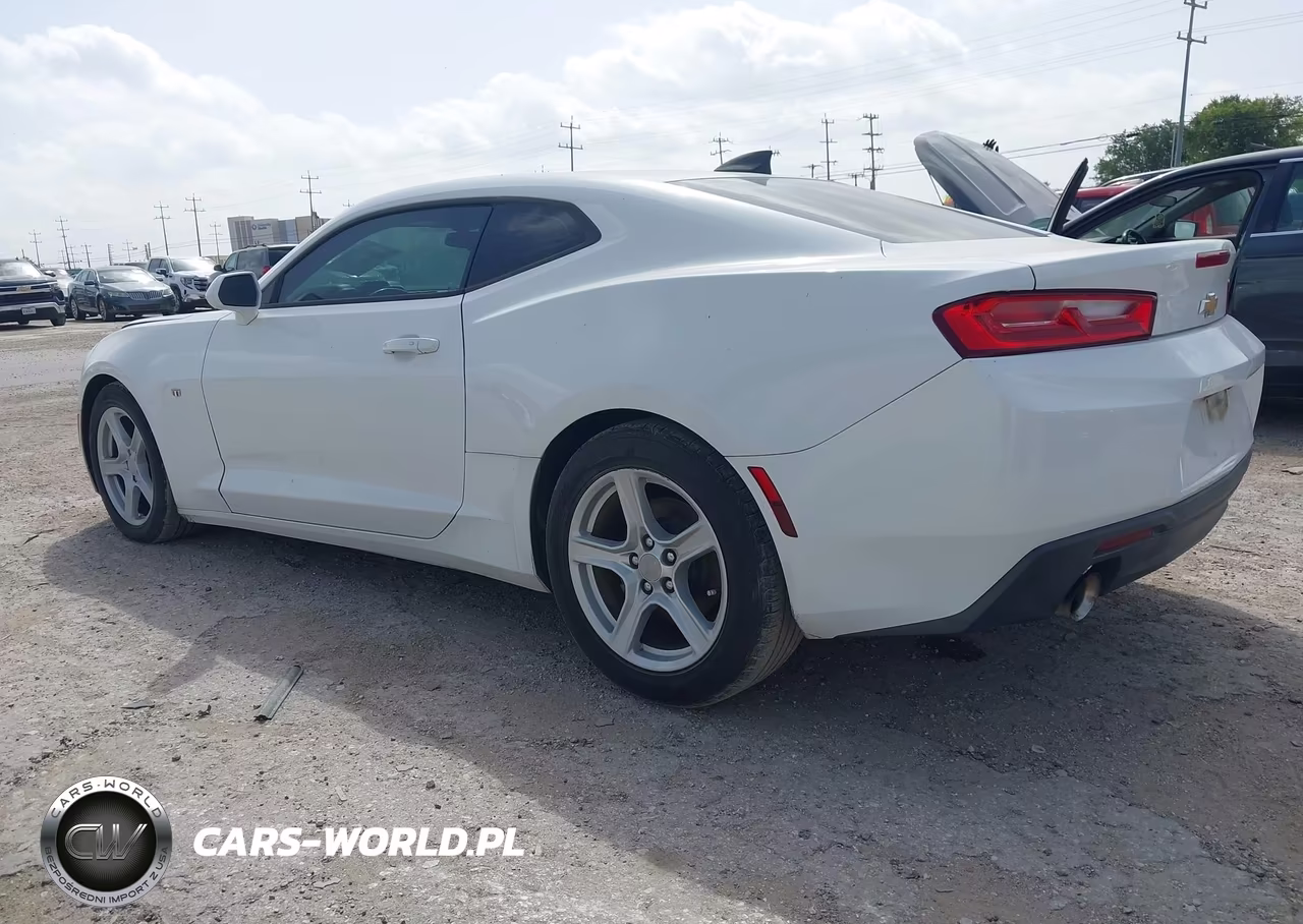 2017 Chevrolet Camaro 1Lt VIN:1G1FB1RS3H0113735 - 3