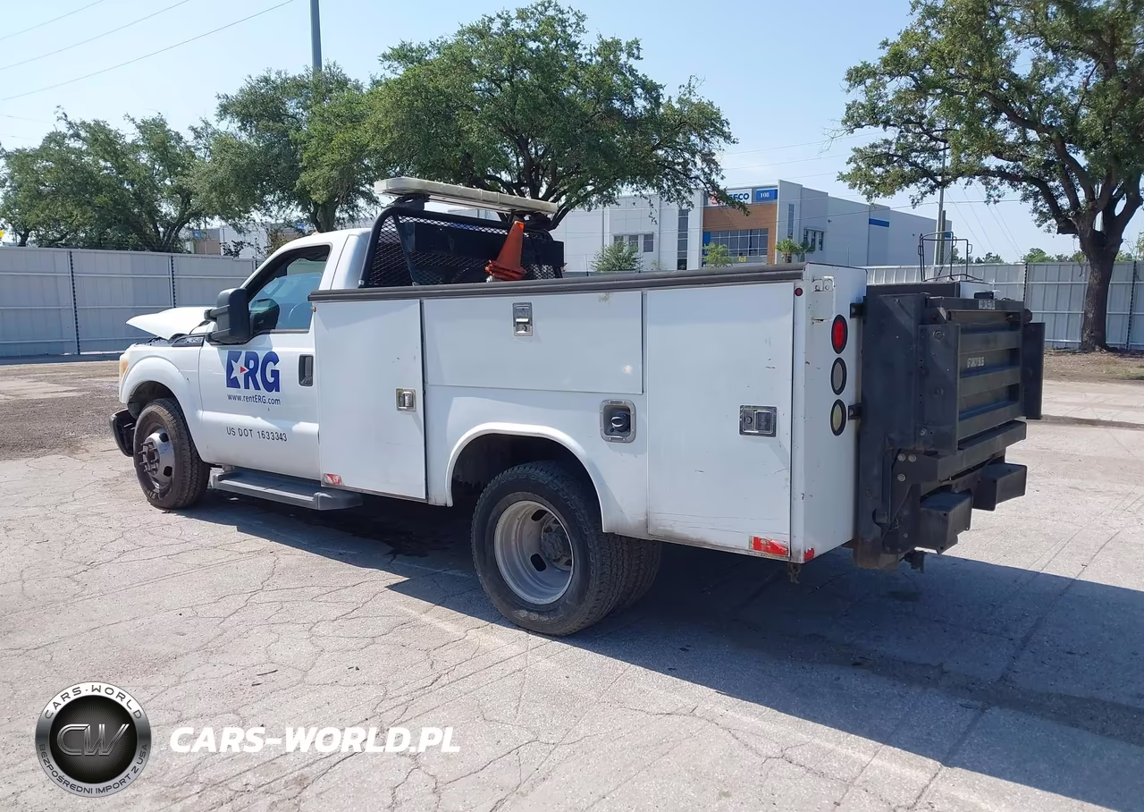 2015 Ford F-350 Chassis Xl-Xlt VIN:1FDRF3G66FED18309 - 3