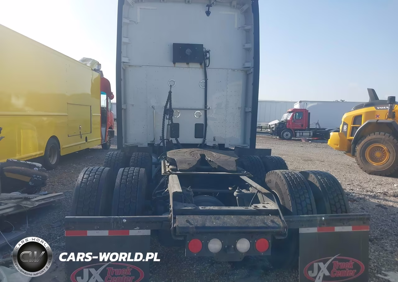 2020 Kenworth T680 VIN:1XKYD49X6LJ376364 - 15