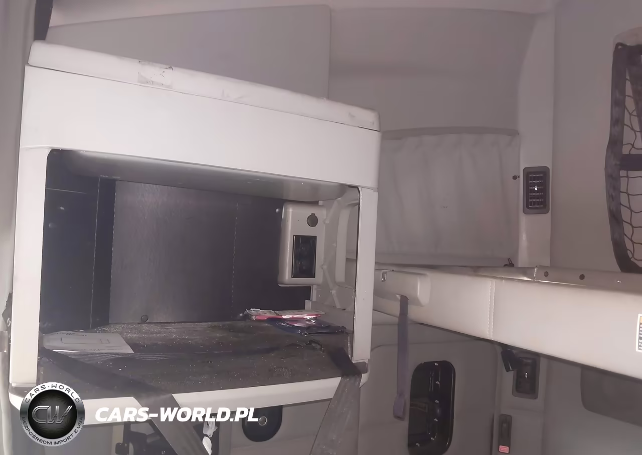 2020 Kenworth T680 VIN:1XKYD49X6LJ376364 - 18