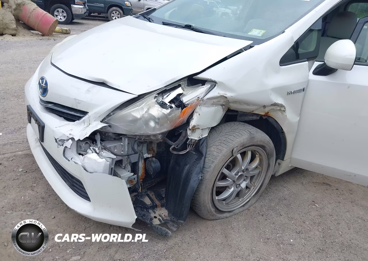 2012 Toyota Prius V Two VIN:JTDZN3EU0C3109759 - 6