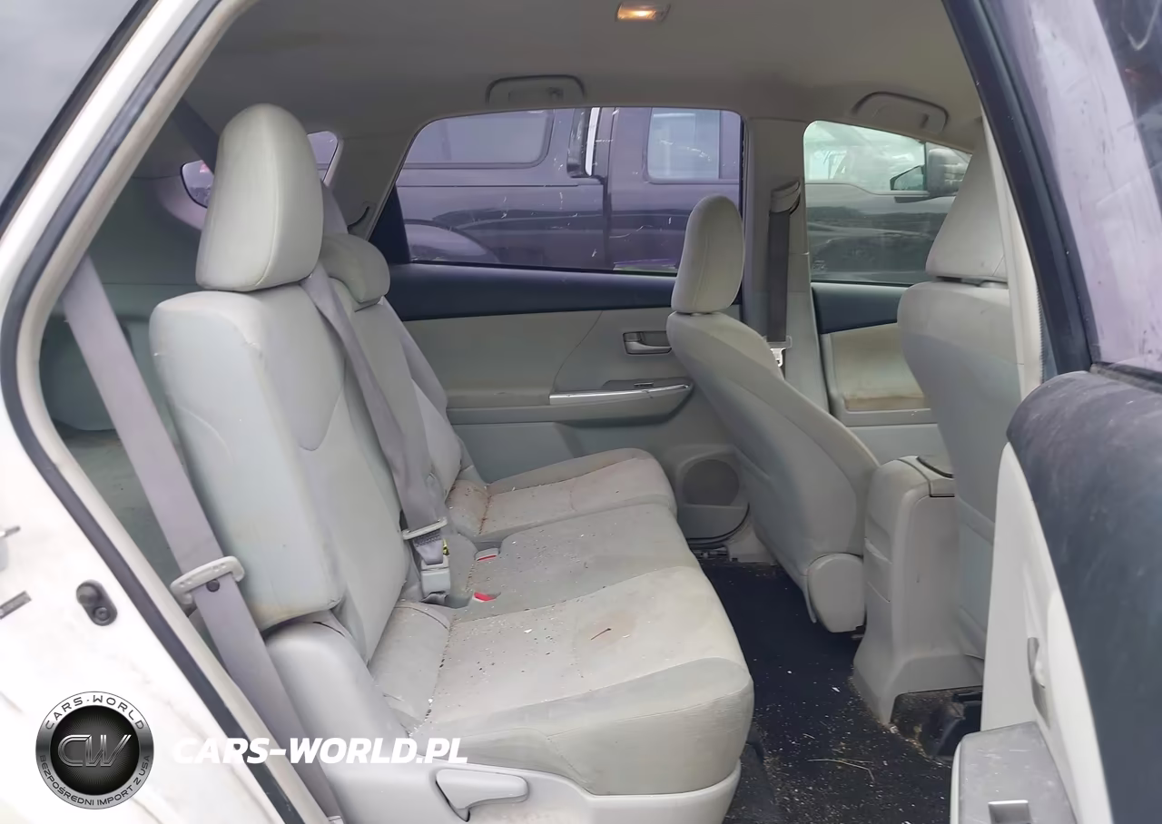 2012 Toyota Prius V Two VIN:JTDZN3EU0C3109759 - 8