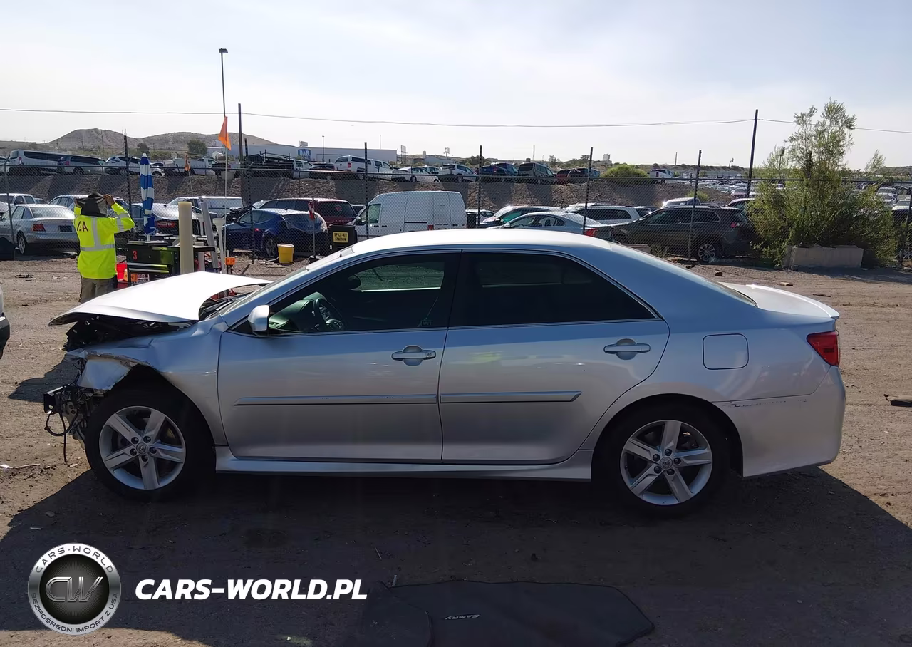 2013 Toyota Camry Se VIN:4T1BF1FK4DU239633 - 15