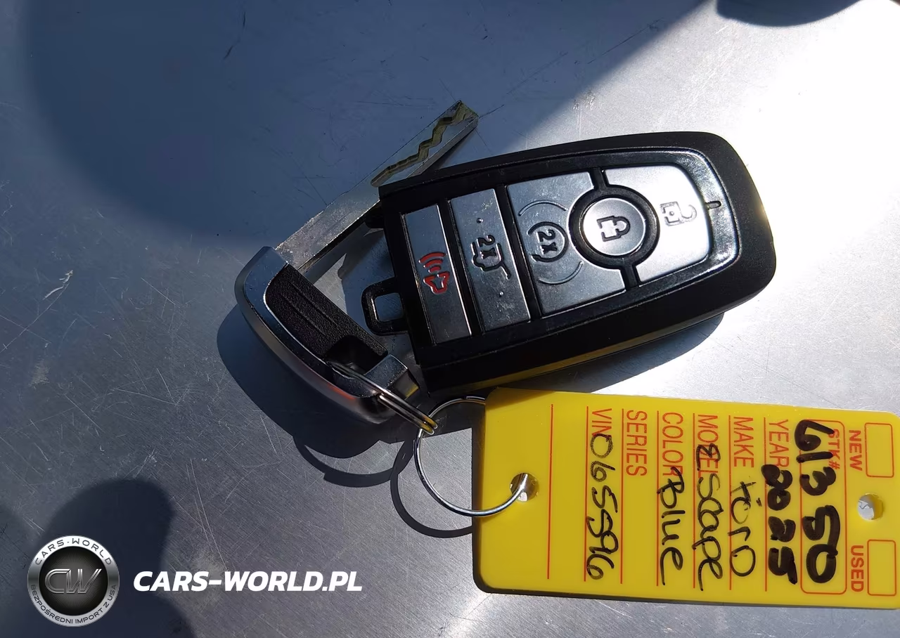 2025 Ford Escape Active VIN:1FMCU9GN1SUA06596 - 11