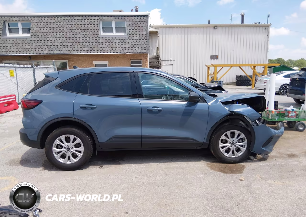2025 Ford Escape Active VIN:1FMCU9GN1SUA06596 - 14