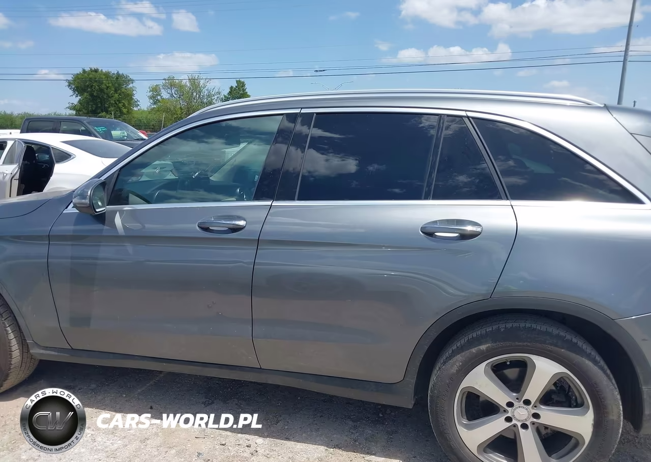 2016 Mercedes-Benz Glc 300 4Matic VIN:WDC0G4KB3GF106042 - 14