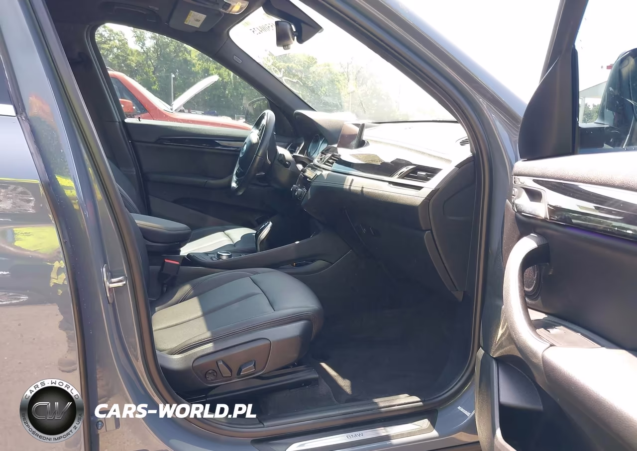 2021 BMW X1 xDrive28I VIN:WBXJG9C01M5T62270 - 5