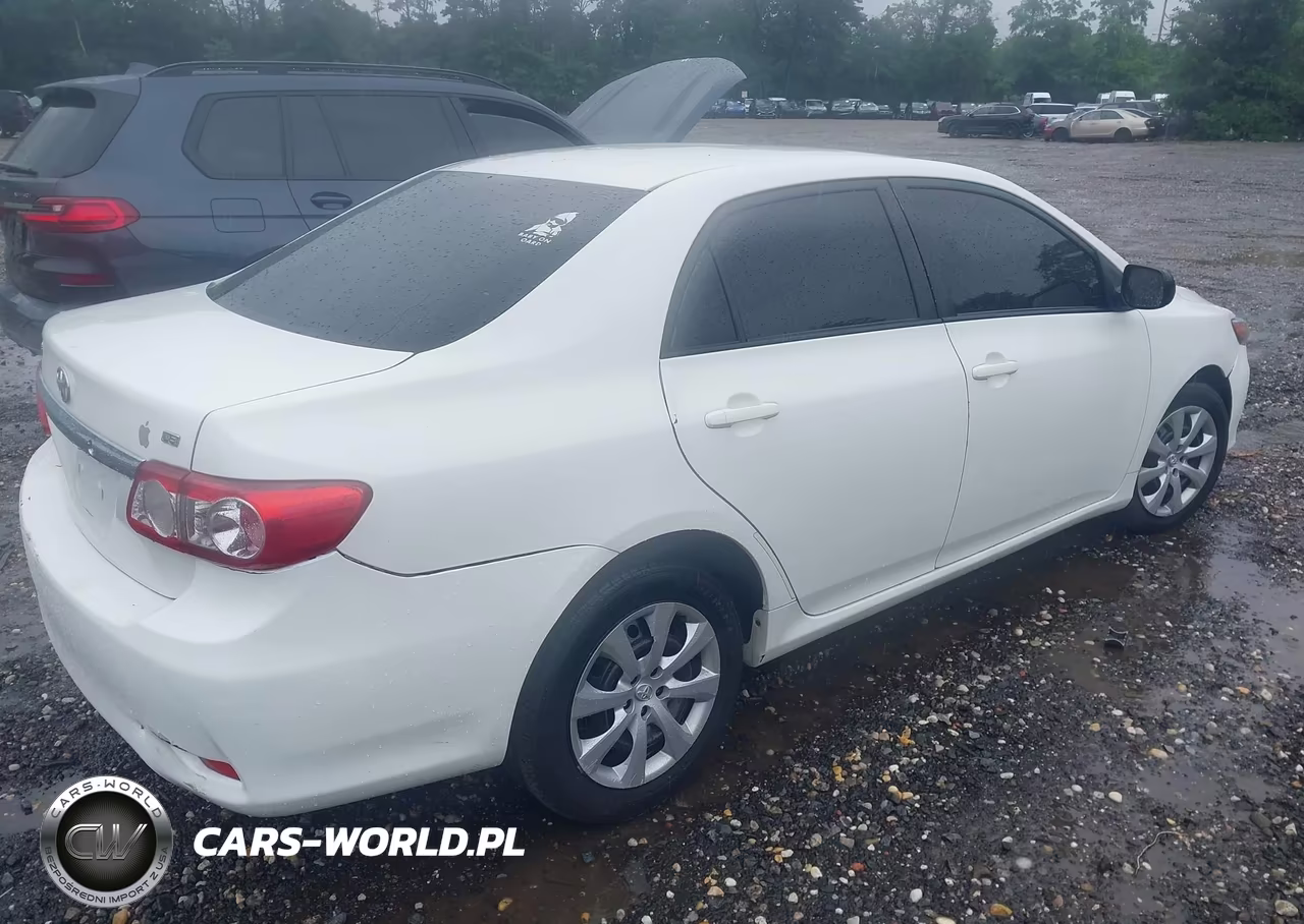 2012 Toyota Corolla Le VIN:JTDBU4EE9C9170995 - 4