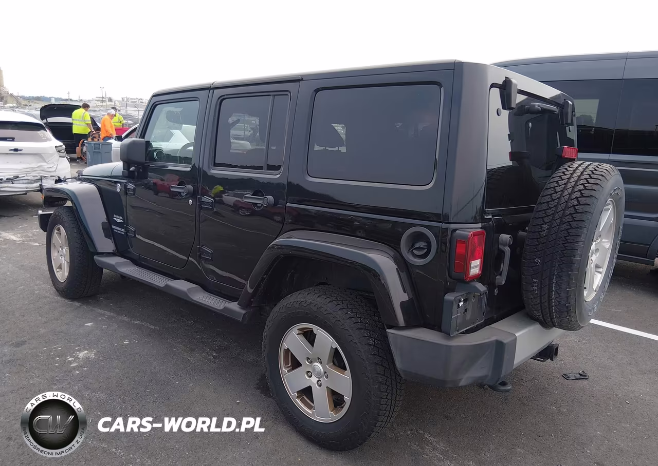 2011 Jeep Wrangler Unlimited Sahara VIN:1J4HA5H19BL562436 - 3