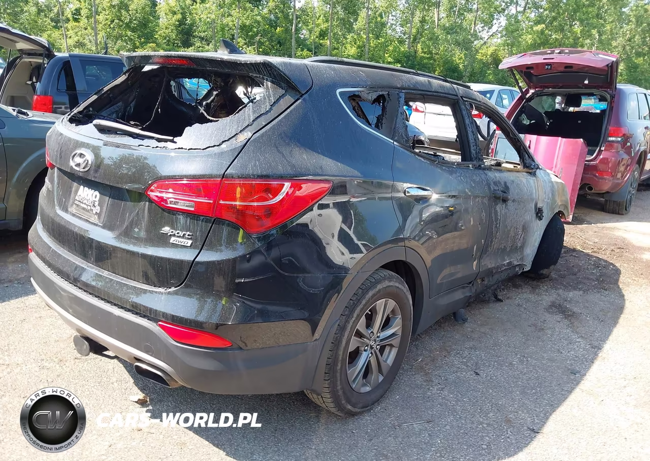2013 Hyundai Santa Fe Sport VIN:5XYZUDLB4DG052795 - 4