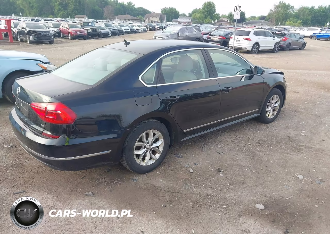 2016 Volkswagen Passat 1.8T S VIN:1VWAS7A38GC027193 - 4