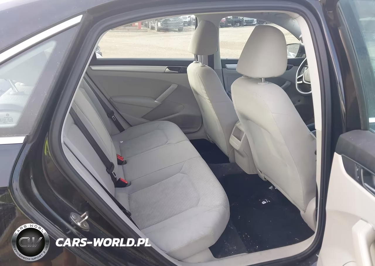 2016 Volkswagen Passat 1.8T S VIN:1VWAS7A38GC027193 - 8
