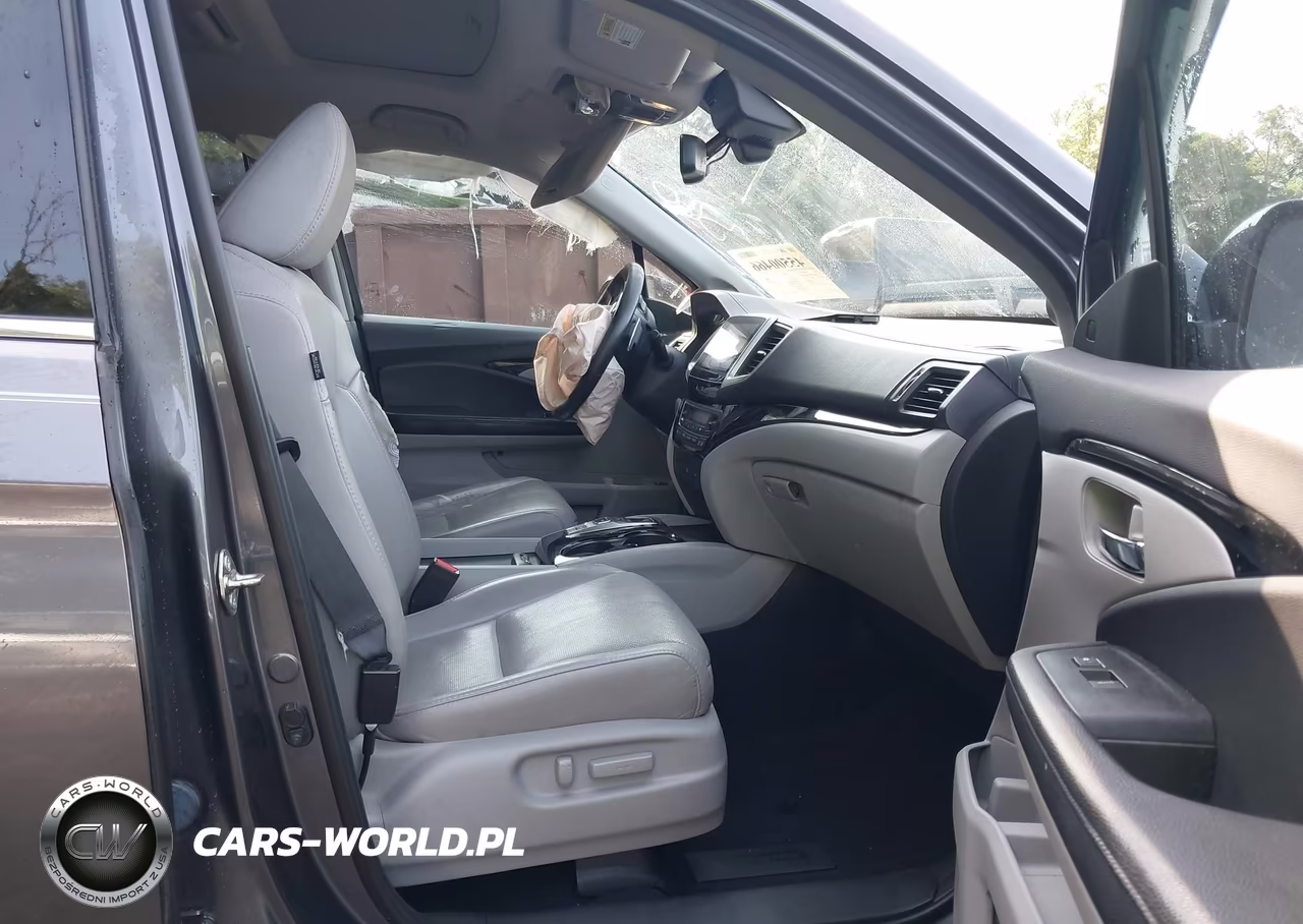 2017 Honda Pilot Elite VIN:5FNYF6H03HB056441 - 5