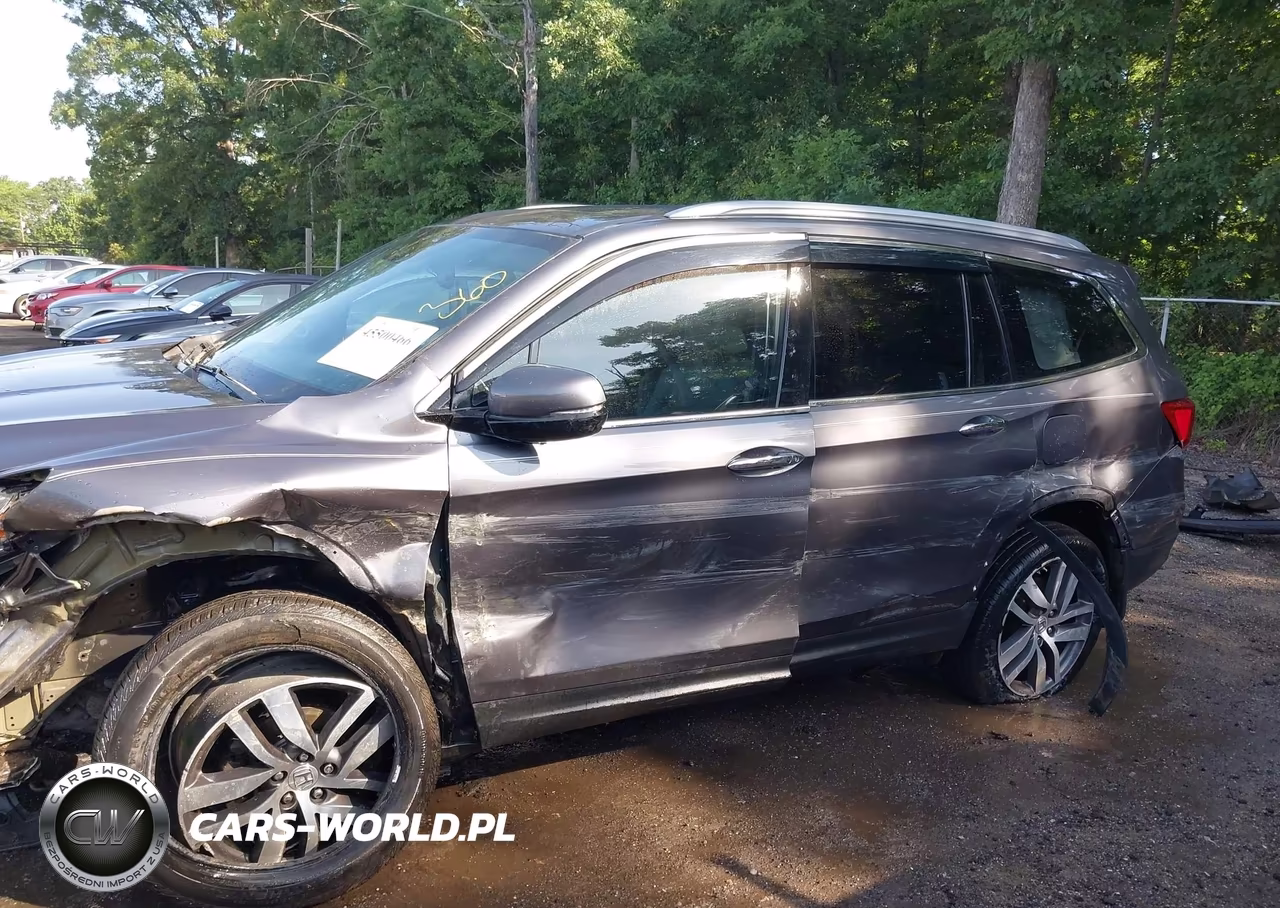 2017 Honda Pilot Elite VIN:5FNYF6H03HB056441 - 6