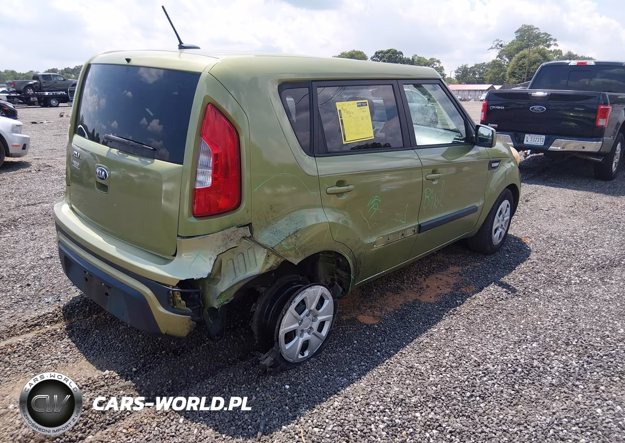 2013 Kia Soul VIN:KNDJT2A55D7554214 - 4