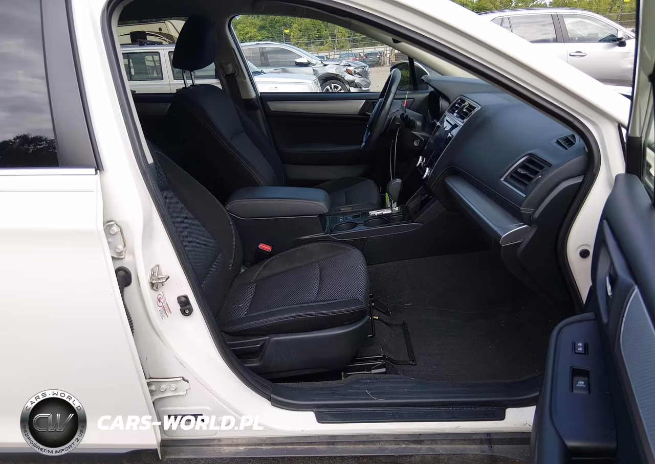 2019 Subaru Outback 2.5I Premium VIN:4S4BSAFC2K3308410 - 5