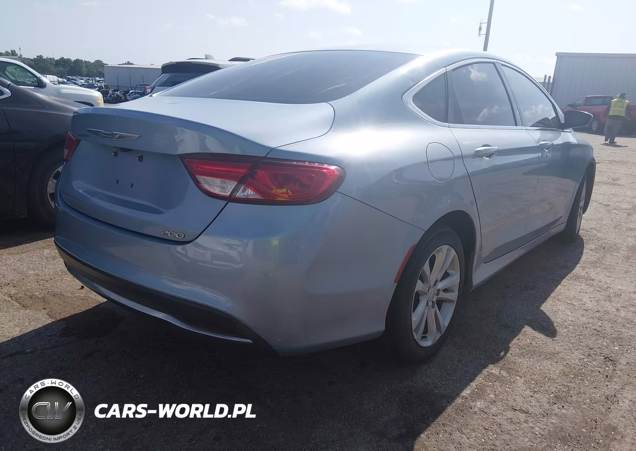 2015 Chrysler 200 Limited VIN:1C3CCCAB8FN641127 - 4