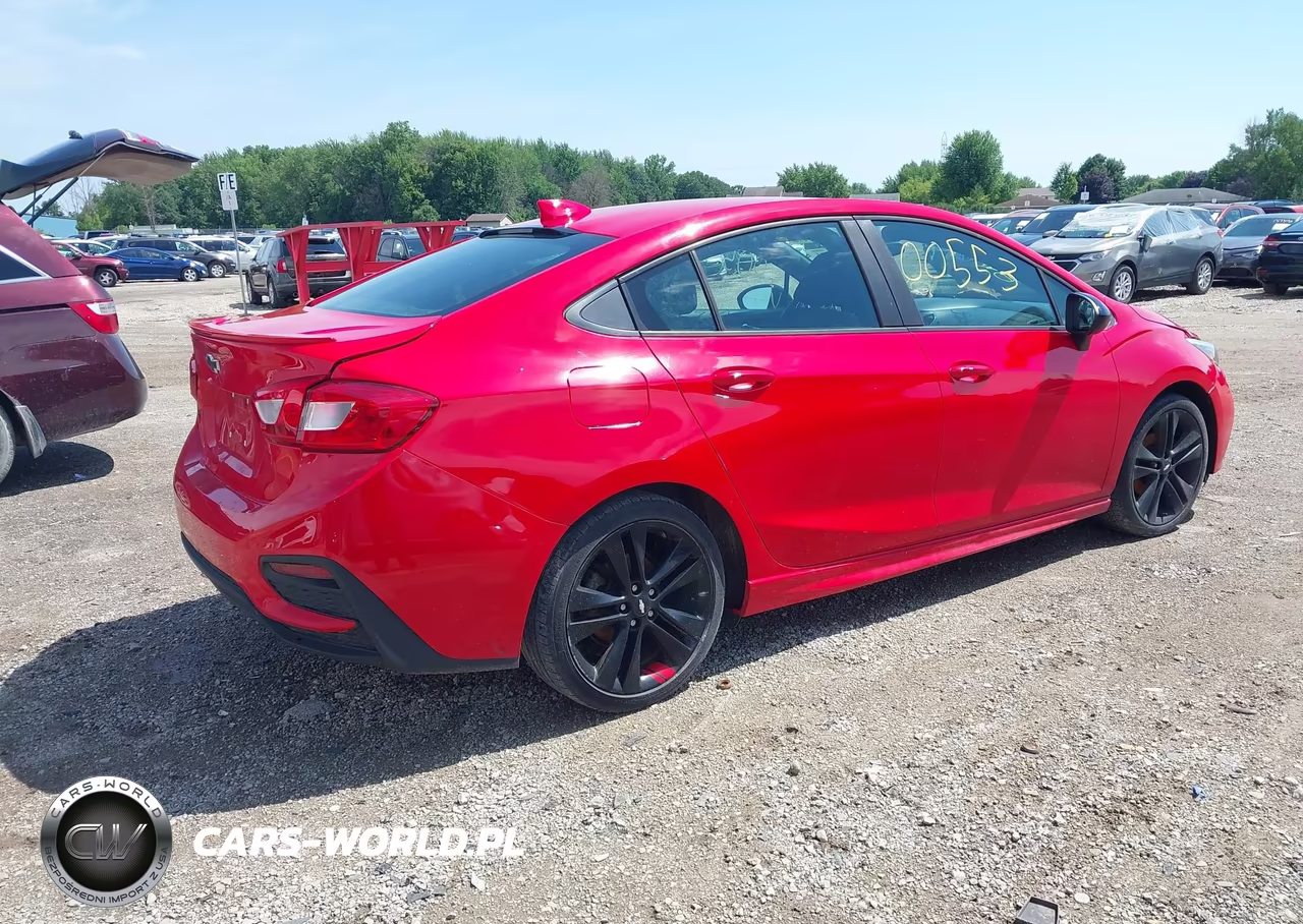 2018 Chevrolet Cruze Lt Auto VIN:1G1BE5SM3J7175075 - 4