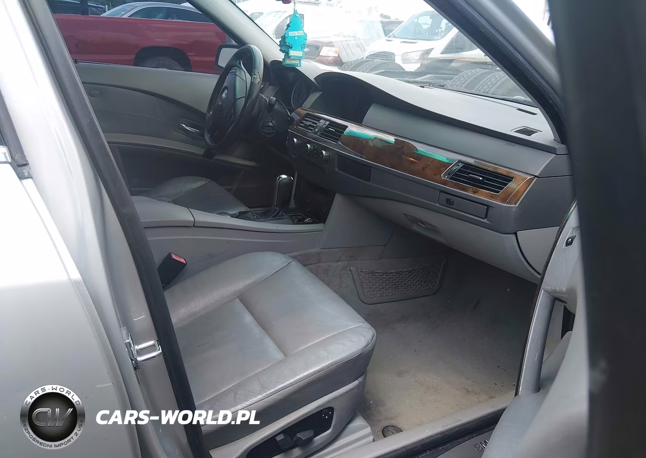2006 BMW 525Xi VIN:WBANF33516CS36724 - 5