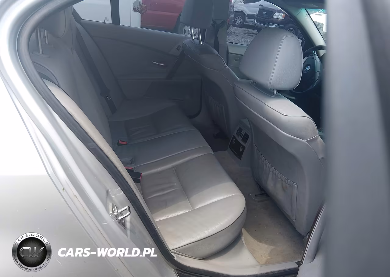 2006 BMW 525Xi VIN:WBANF33516CS36724 - 8