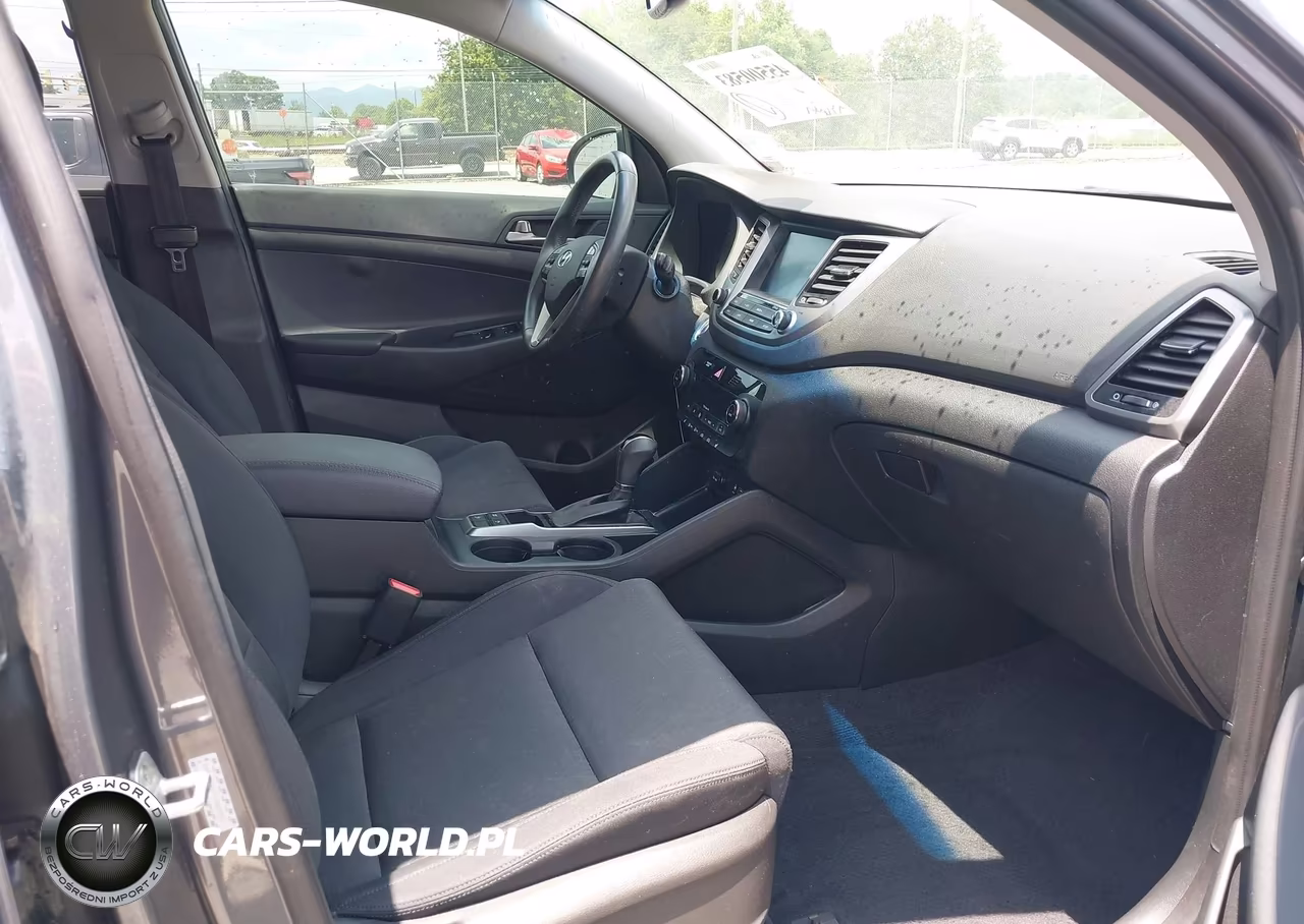 2018 Hyundai Tucson Value VIN:KM8J33A27JU669305 - 5
