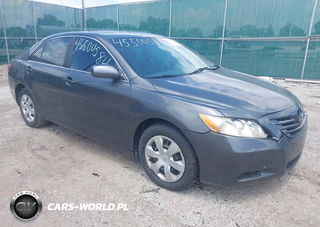 2009 Toyota Camry Le – zdjęcie 1 z 11
