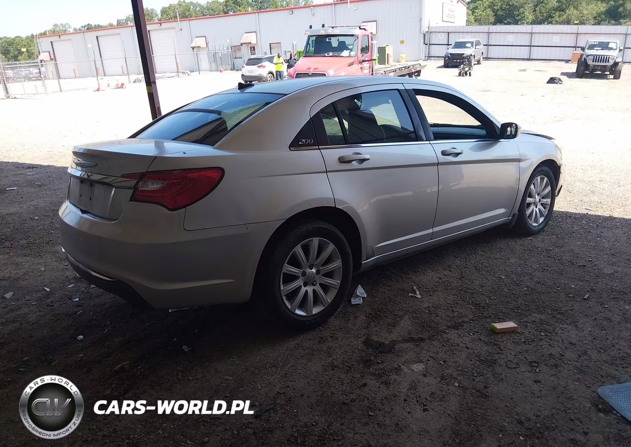 2011 Chrysler 200 Touring VIN:1C3BC1FB0BN511961 - 4