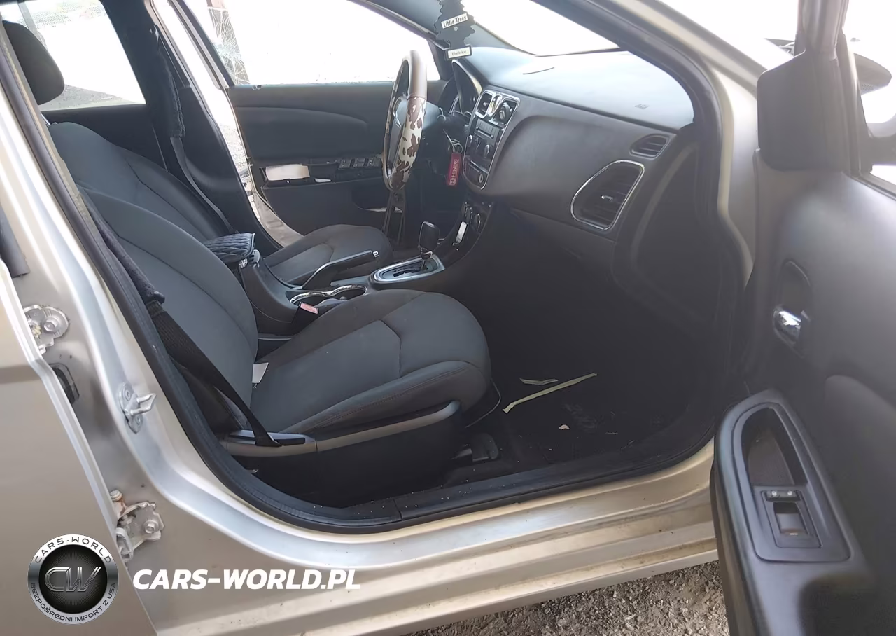 2011 Chrysler 200 Touring VIN:1C3BC1FB0BN511961 - 5