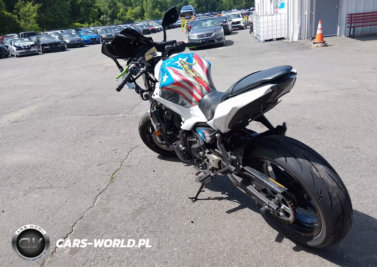 2017 Kawasaki Ex650 F VIN:JKAEXEK12HDA09031 - 3